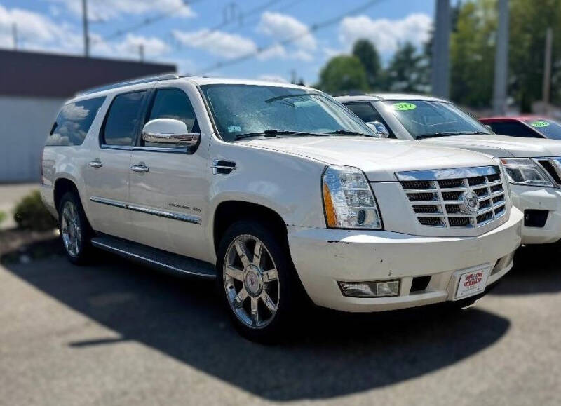 2011 Cadillac Escalade ESV Luxury