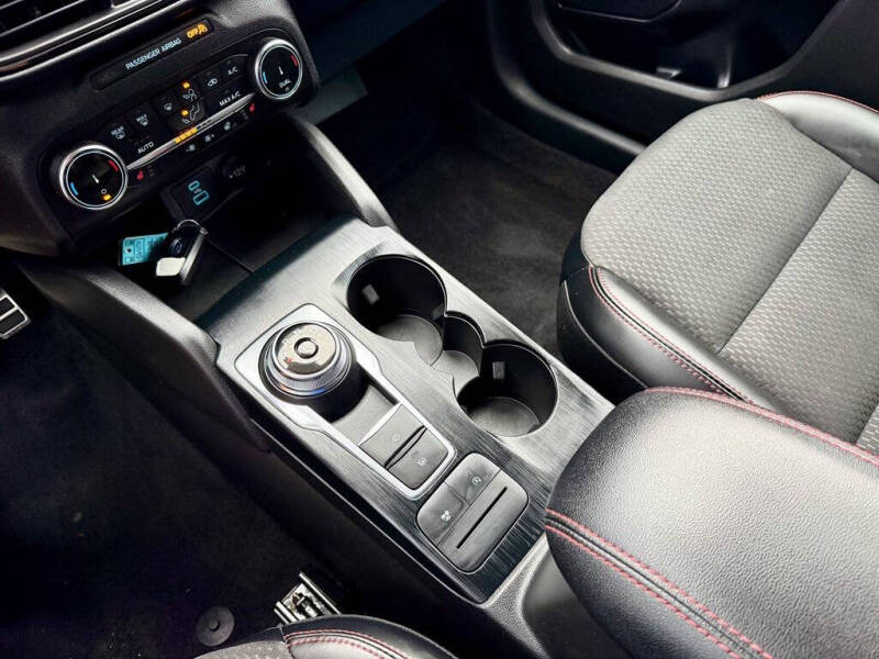 2023 Ford Escape ST-Line