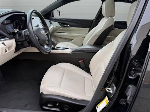 2021 Cadillac CT4 Premium Luxury