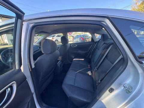 2017 Nissan Sentra SR