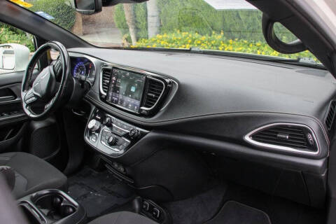 2021 Chrysler Pacifica Touring