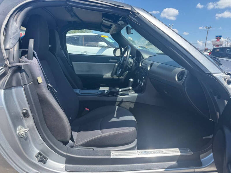 2012 Mazda MX-5 Miata Sport