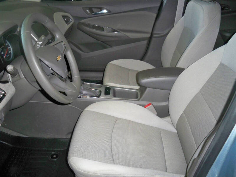 2017 Chevrolet Cruze LS Auto