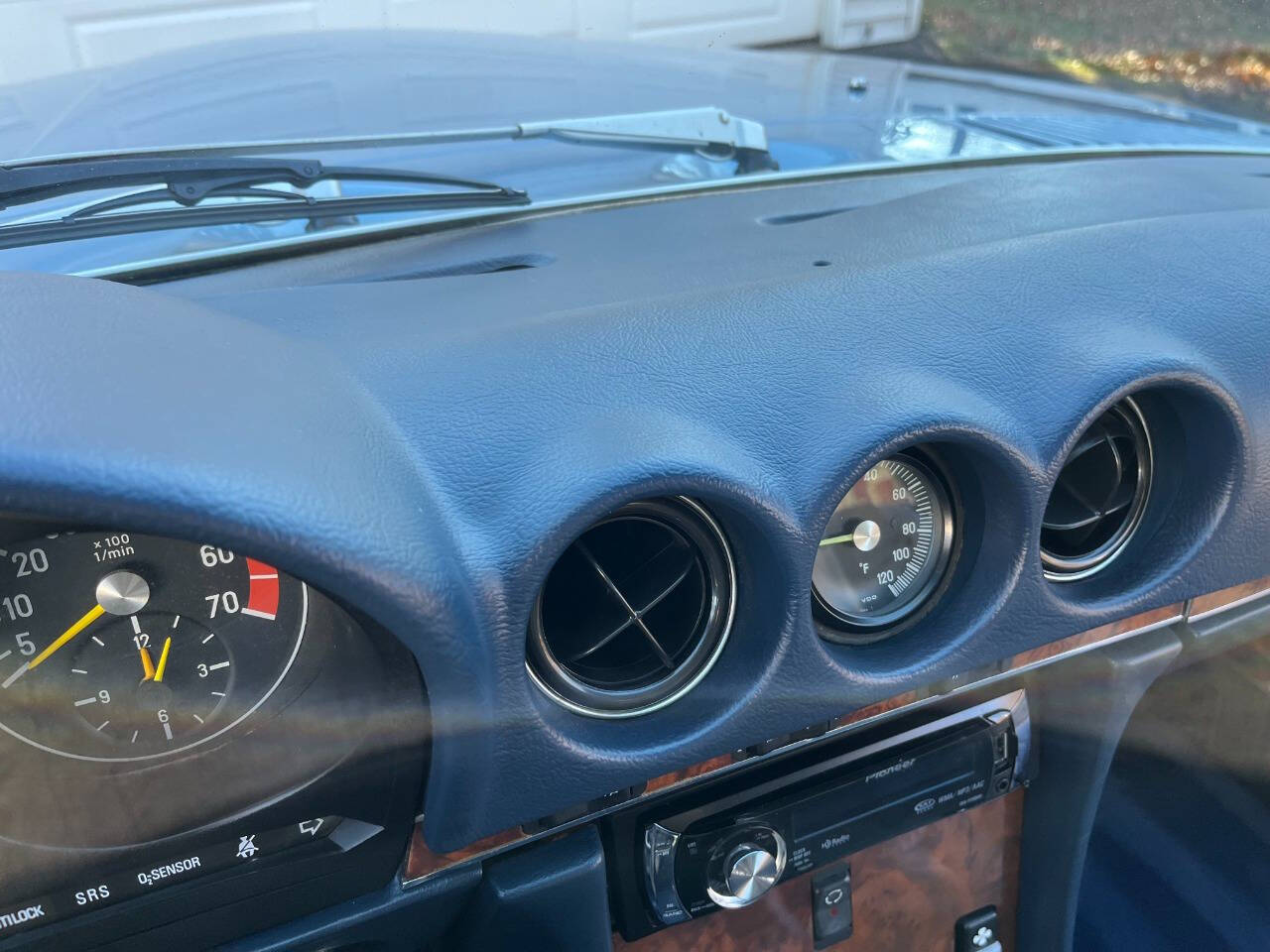 1986 Mercedes-Benz 560-Class 136