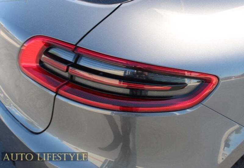 2015 Porsche Macan S