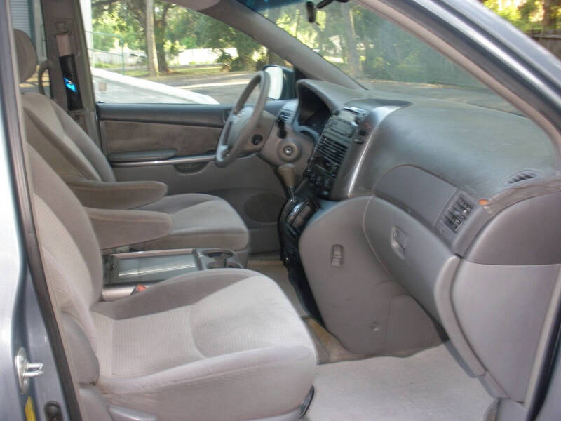 2007 Toyota Sienna CE 7-Passenger