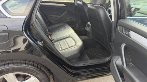 2012 Volkswagen Passat SE PZEV