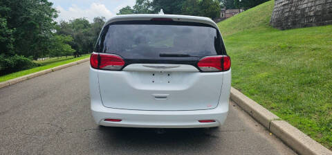 2017 Chrysler Pacifica Touring