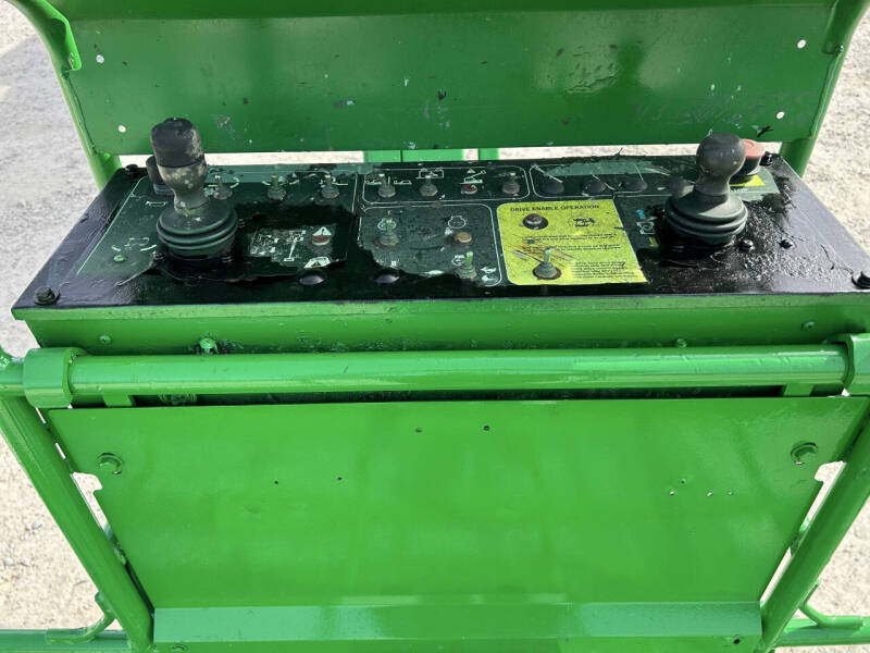 2014 Genie S-65 Boom / Manlift