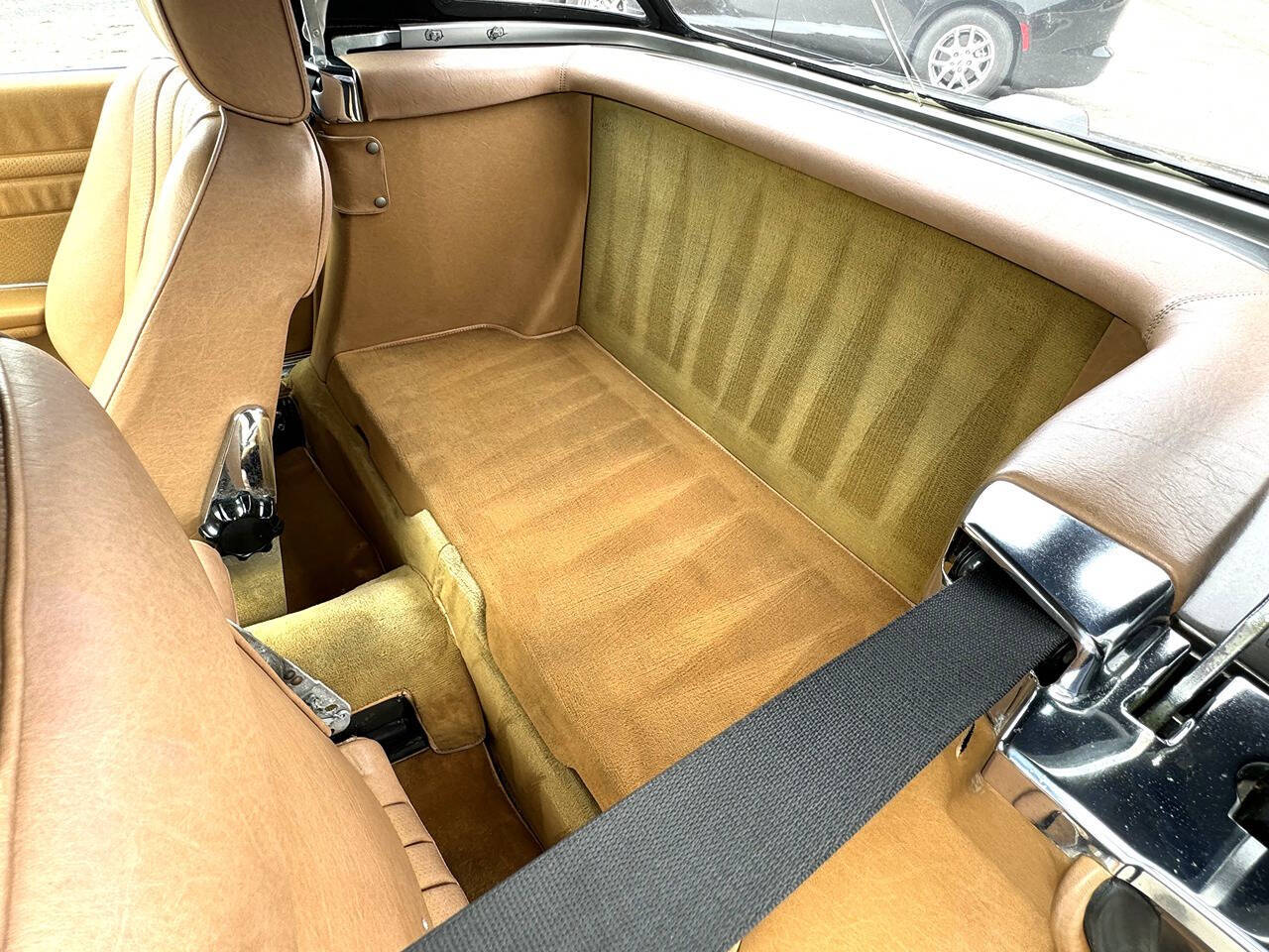 1986 Mercedes-Benz 560-Class for sale at DE AUTOS INC in San Juan Capistrano, CA