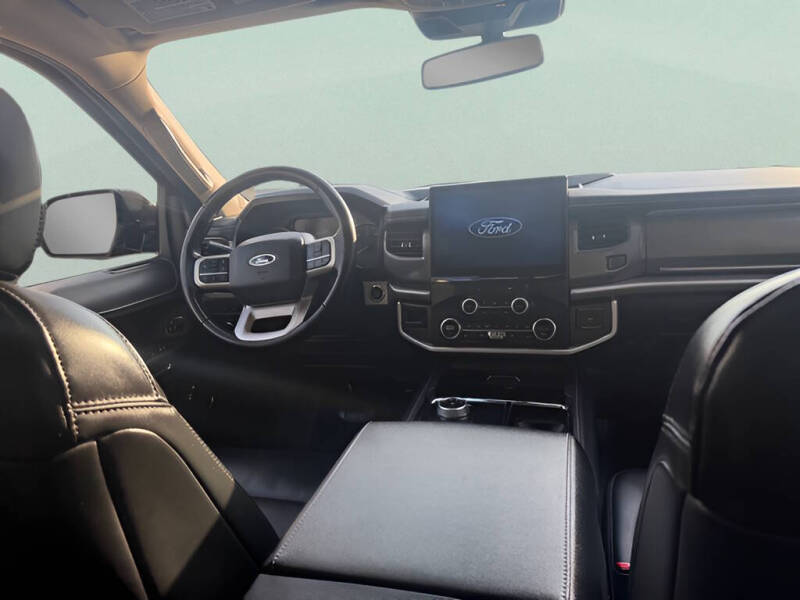 2022 Ford Expedition XLT