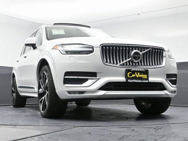 2024 Volvo XC90 B5 Plus Bright Theme