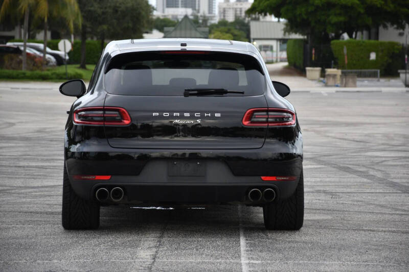 2016 Porsche Macan S