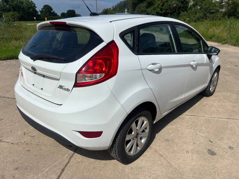 2013 Ford Fiesta SE