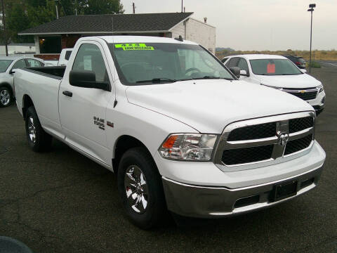2022 RAM 1500 Classic SLT