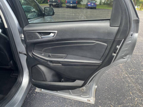 2022 Ford Edge Titanium