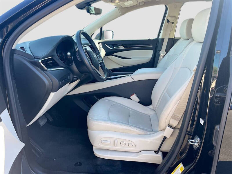 2023 Buick Enclave Premium