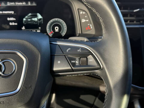 2021 Audi Q8 quattro Premium Plus 55 TFSI