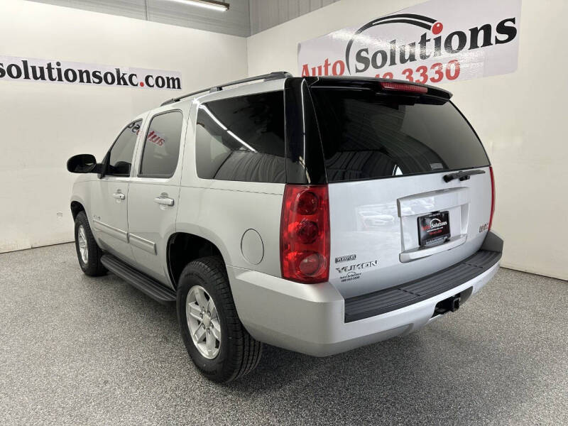 2011 GMC Yukon SLE