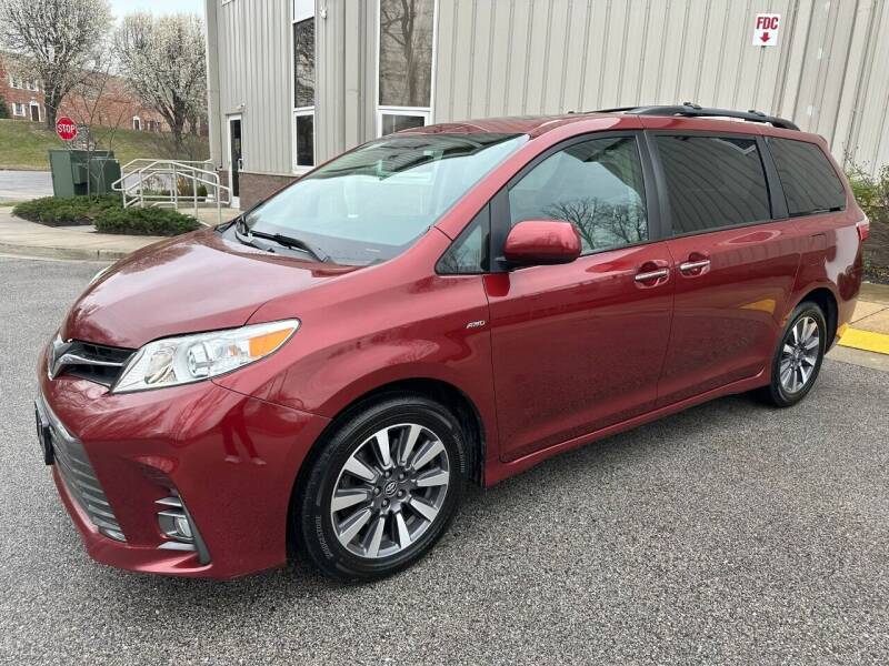 2020 Toyota Sienna for sale at AMERICAR INC in Laurel MD