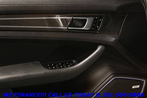 2017 Porsche Panamera