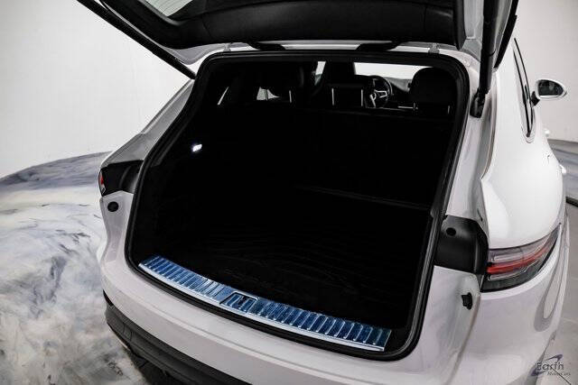 2023 Porsche Cayenne