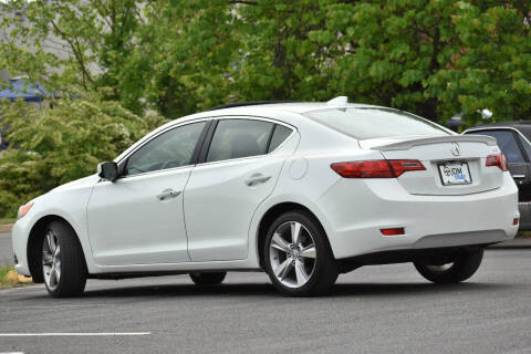 2013 Acura ILX 2.0L w/Tech