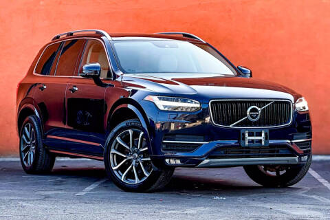 2017 Volvo XC90 T6 Momentum