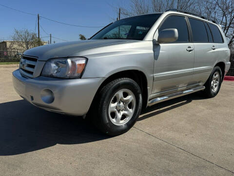 2005 Toyota Highlander for sale at Zoom ATX in Austin TX