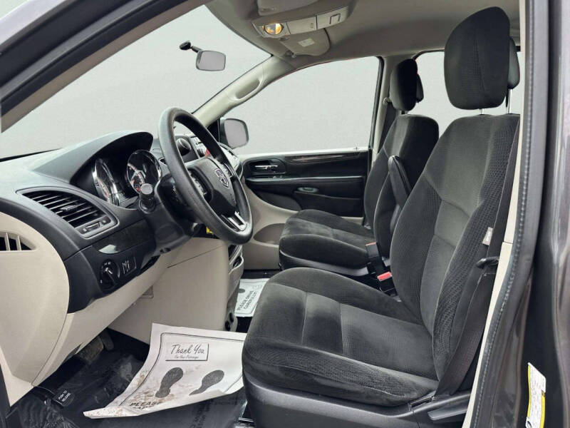 2016 Dodge Grand Caravan American Value Package