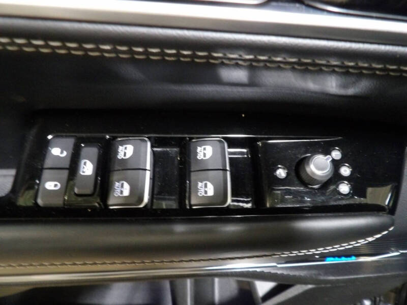 2024 Jeep Grand Wagoneer L