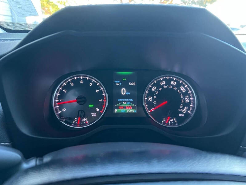 2021 Toyota RAV4 XLE