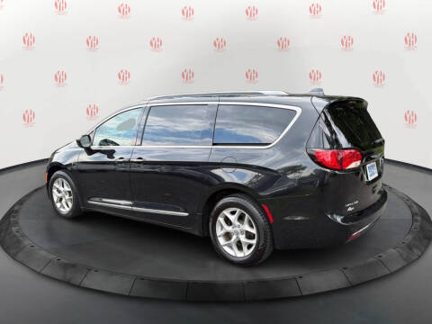 2018 Chrysler Pacifica Touring L Plus