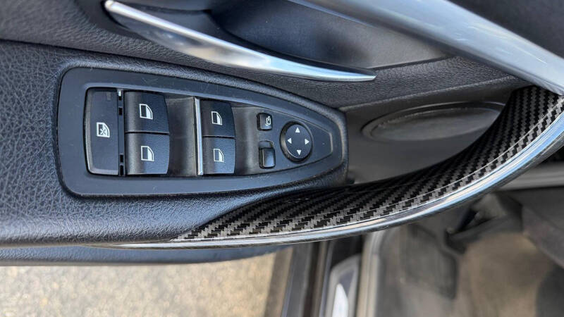 2018 BMW 3 Series 330i