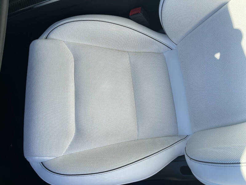 2022 Tesla Model X Plaid