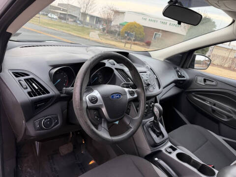 2014 Ford Escape S