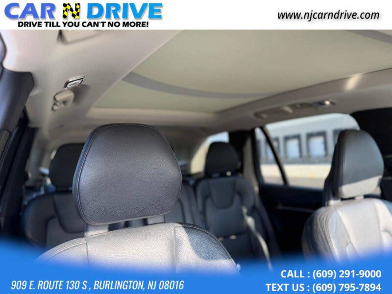 2016 Volvo XC90 T6 Momentum