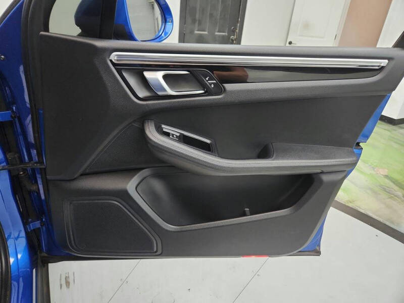 2018 Porsche Macan S