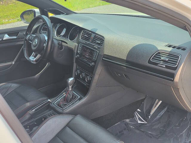 2015 Volkswagen Golf GTI S