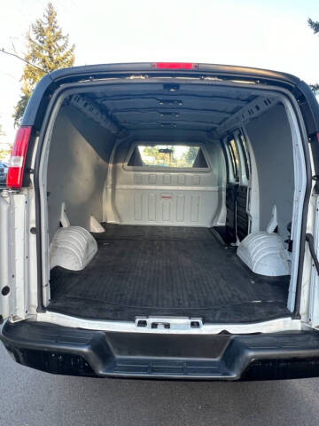 2021 Chevrolet Express 2500