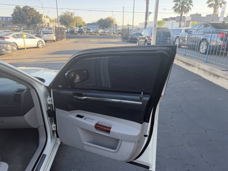 2006 Chrysler 300 C