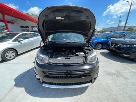2018 Kia Soul +