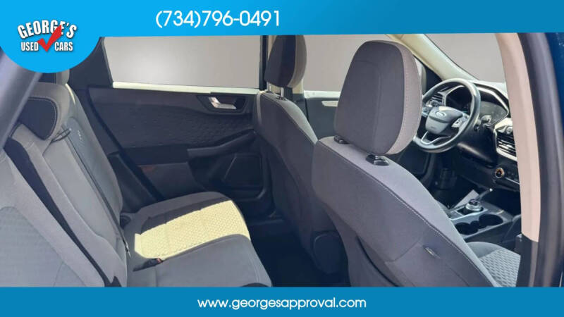 2020 Ford Escape SE