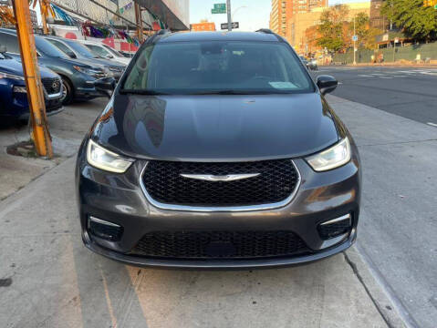 2021 Chrysler Pacifica Touring L