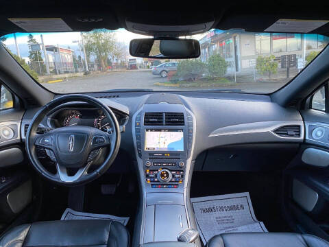 2017 Lincoln MKZ Reserve