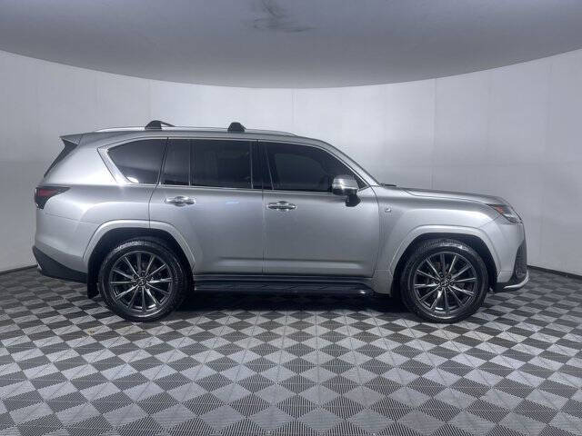 2024 Lexus LX 600 F SPORT Handling