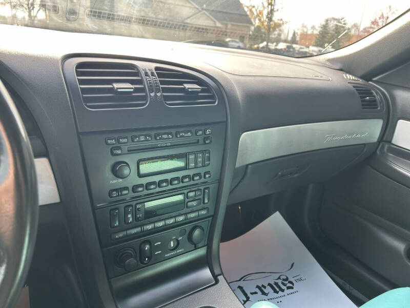 2002 Ford Thunderbird Deluxe