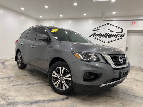 2017 Nissan Pathfinder for sale at Auto House of Bloomington in Bloomington IL