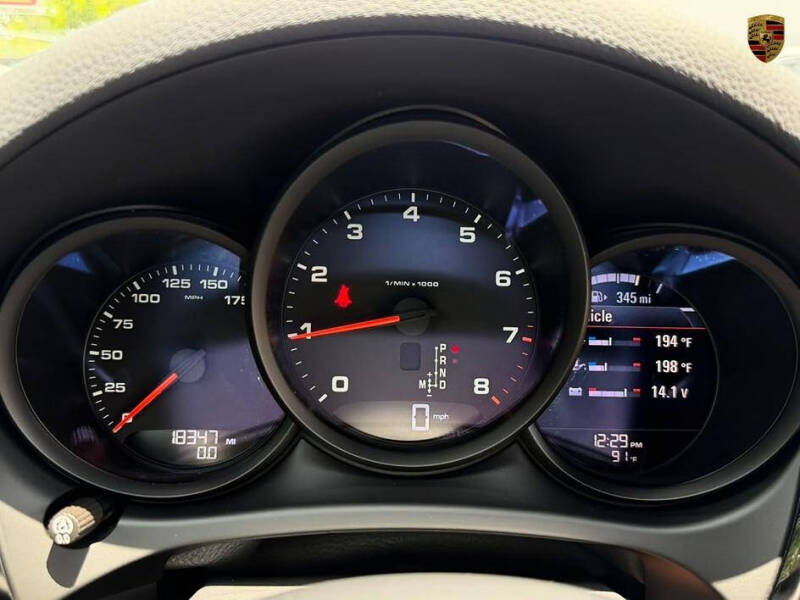 2021 Porsche Macan