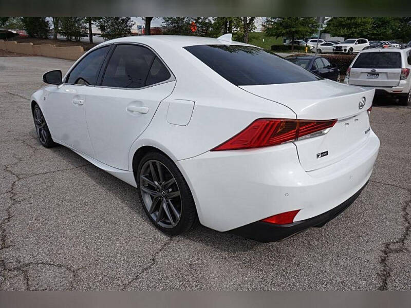 2019 Lexus IS 300